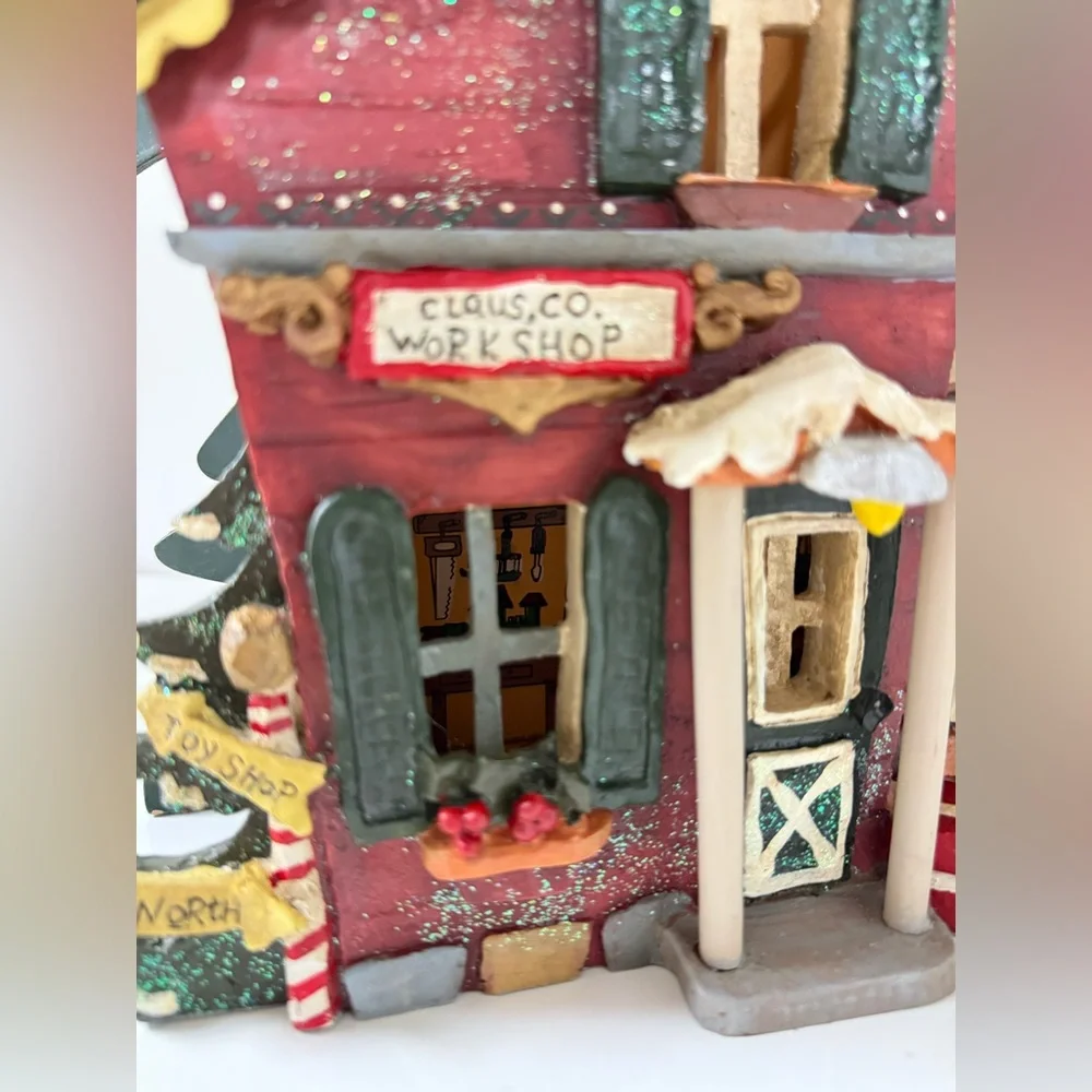 Kurt S. Adler Snowtown Village Claus‎ & Co. Workshop Lighted House